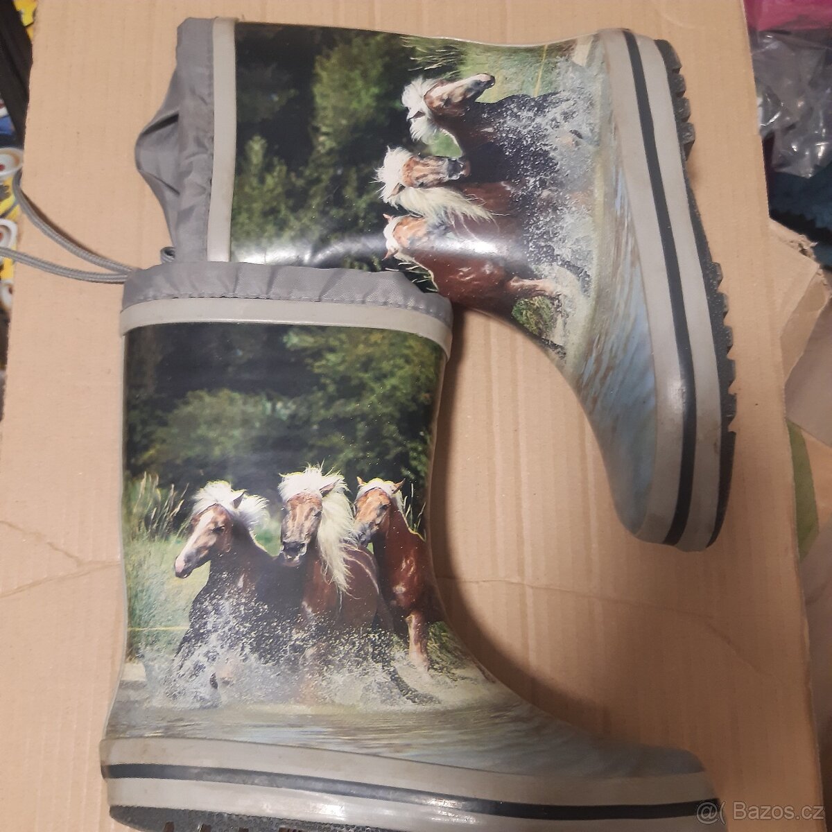Gumaky s konmi vel.36