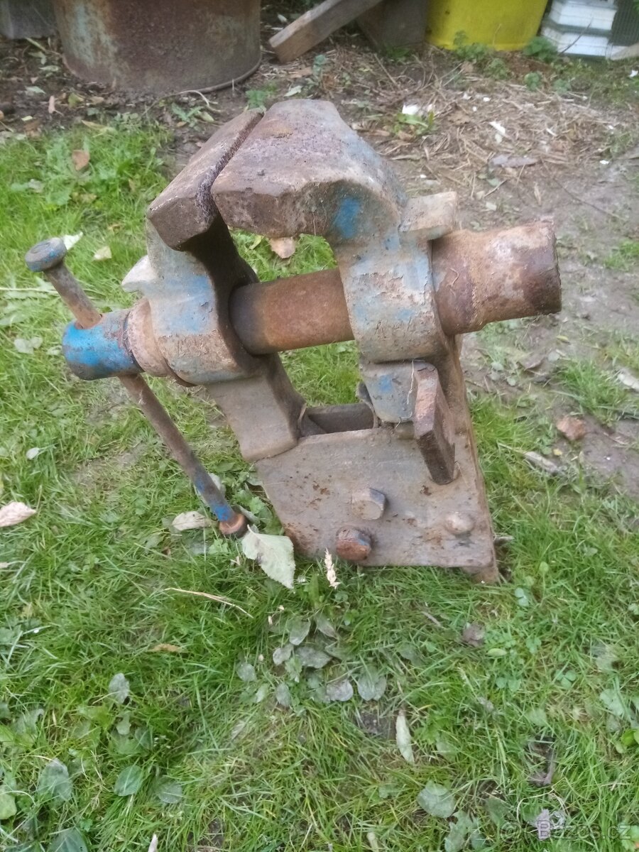 Velký kovářský svěrák