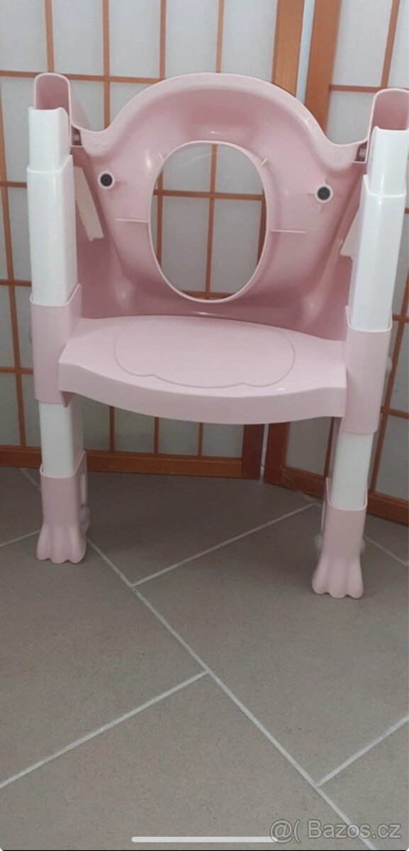 Schůdky k záchodu, dětské prkénko