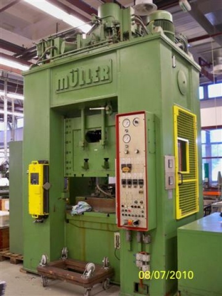 Lis hydraulický SDZ 250.4.1, Fritz Müller