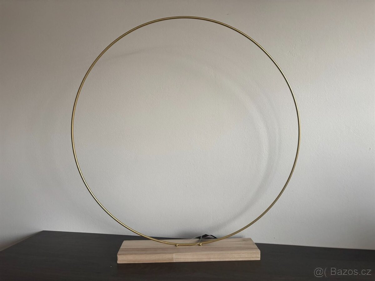 Kovový kruh na podstavci 55 cm SLEVA