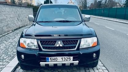 Mitsubishi Pajero 3.2 did 7. Míst