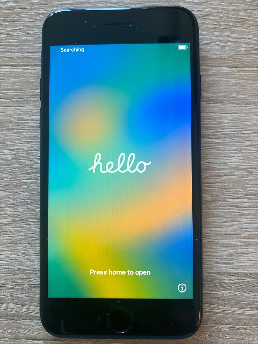 iPhone SE 2020 64GB s příslušenstvím