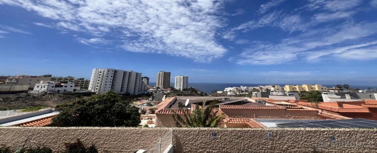 Stylový duplex se 2 ložnicemi a výhledem na oceán na prodej