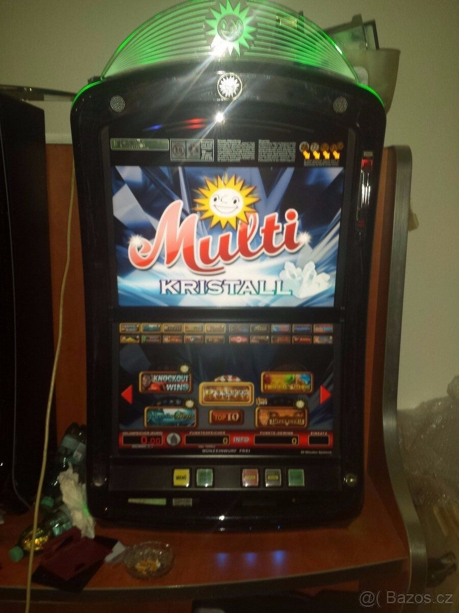 Nástěnná jednotka Merkur Multi Crystal s 3x20 hrami, akcepto
