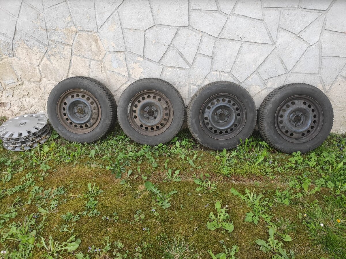 Plechové kola R15 s obutými Kleber Krisalp HP3 195/65 R15
