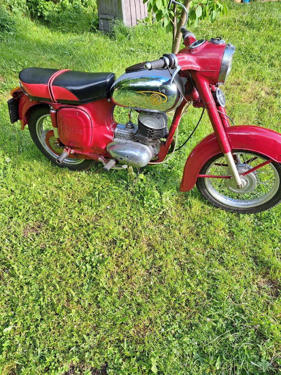 ČZ 175/450 Deluxe r.v. 1964
