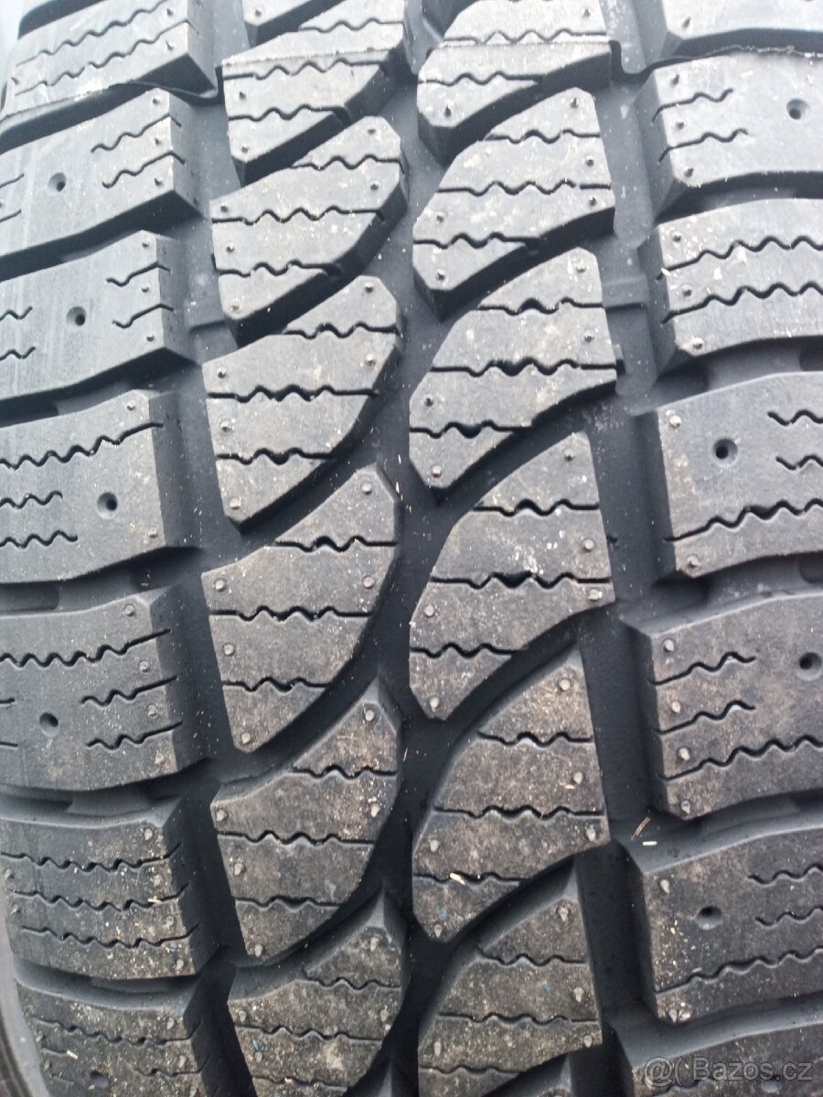195/60R16C 99/97T Sebring