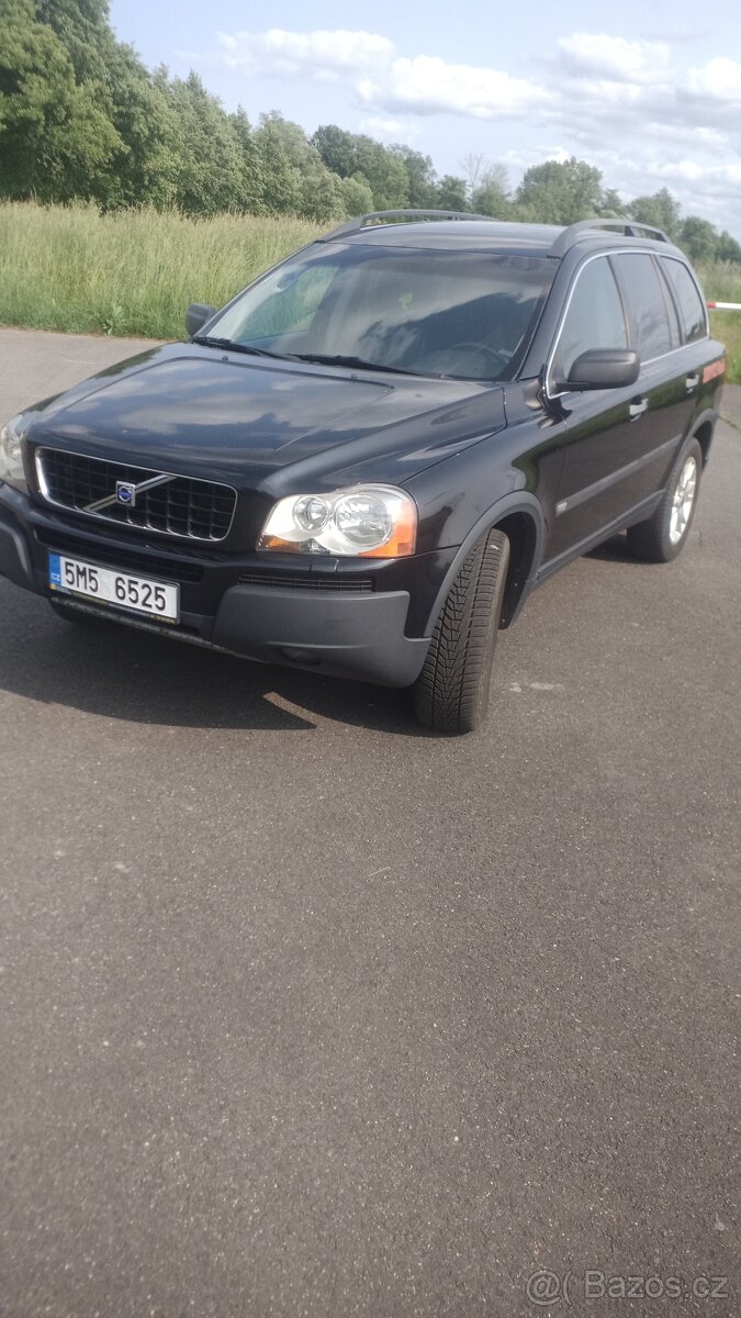 Volvo XC90 D5 120 kW. Automat. 7 míst.