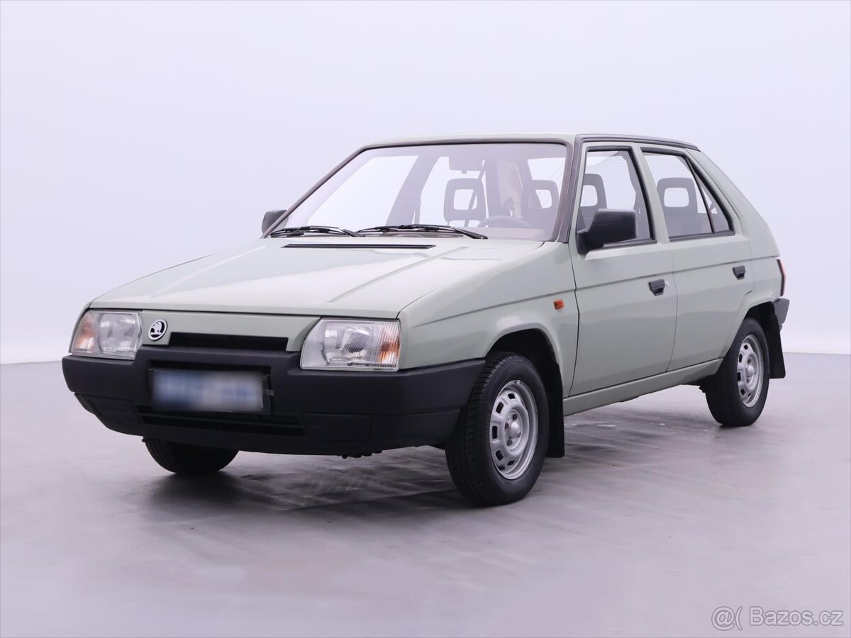 Škoda Favorit 1,3 135 L 43kW CZ 2.Majitel (1990)