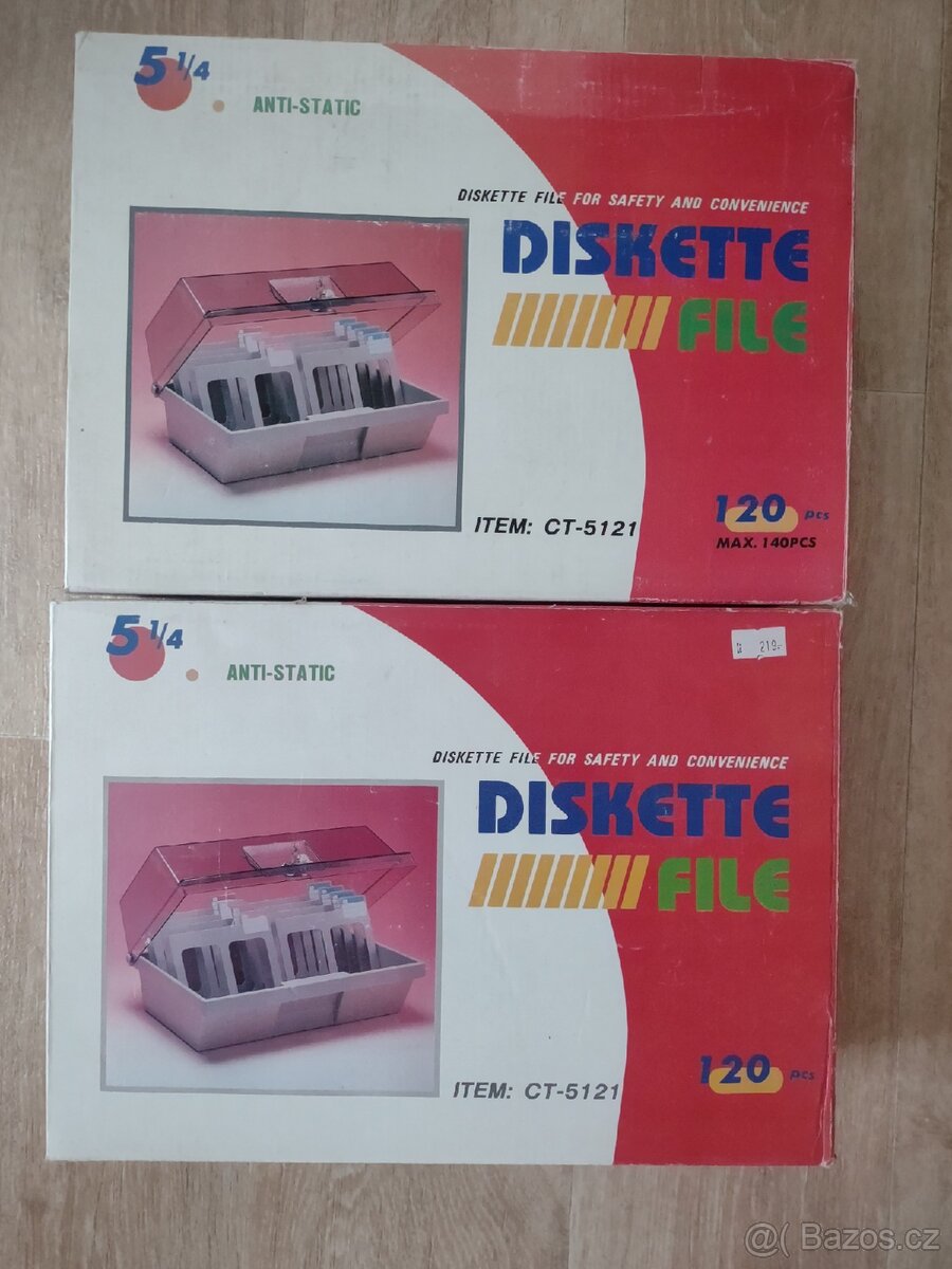 2x Historicky poradac na 5¼ diskety