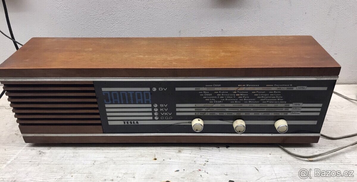 Rádio Tesla Jantar