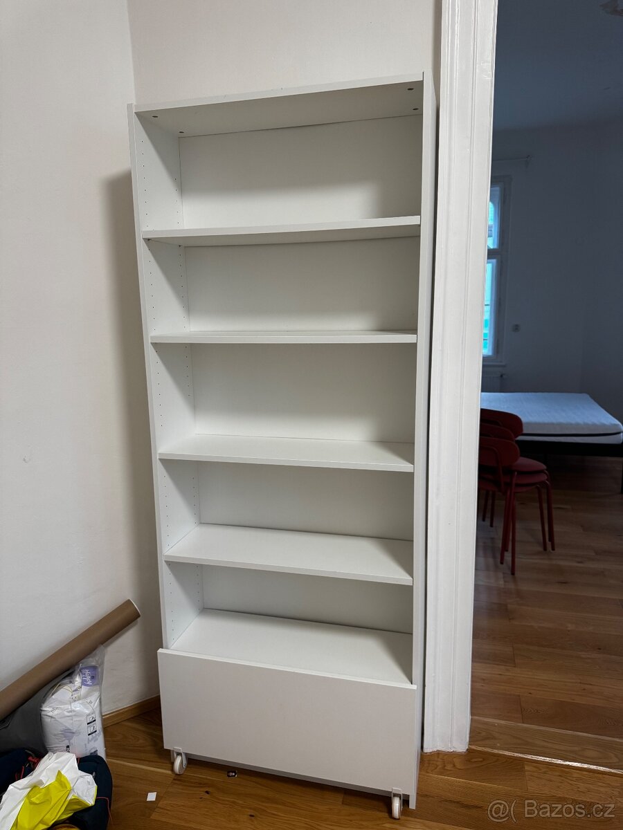 Knihovna z IKEA