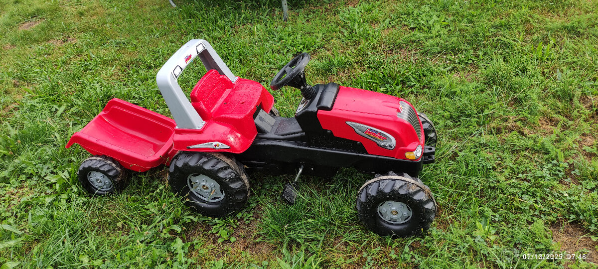 Detský traktor