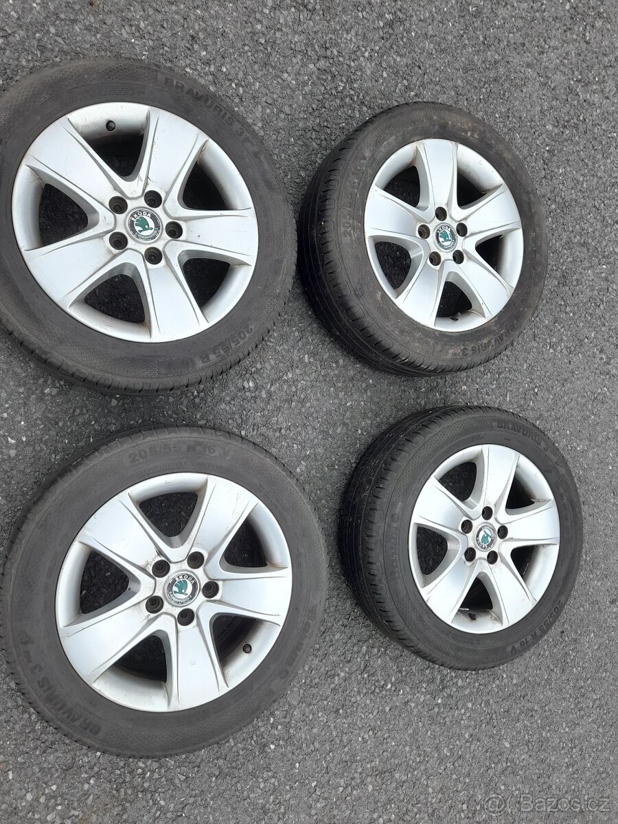 Škoda Octavia letní 205 55 R 16 91V vč. alu disků