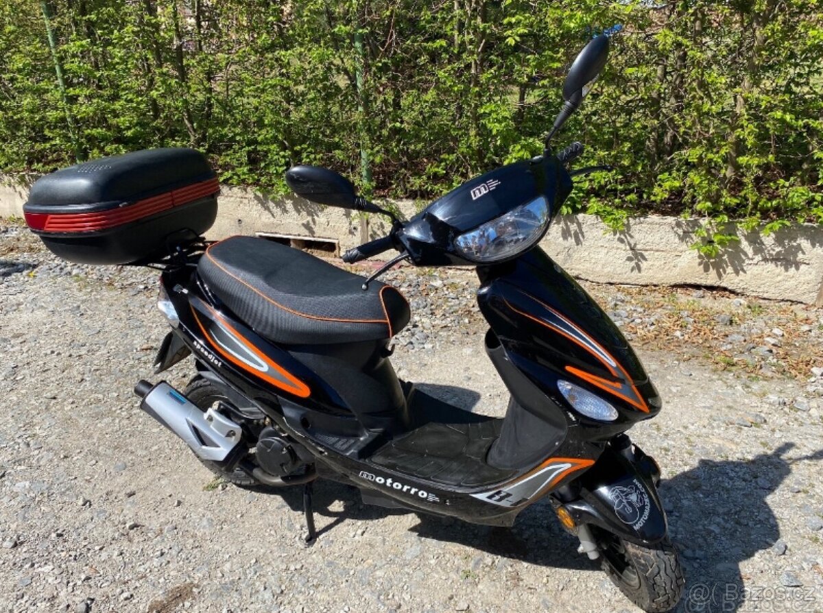 Skútr 50cc 2t