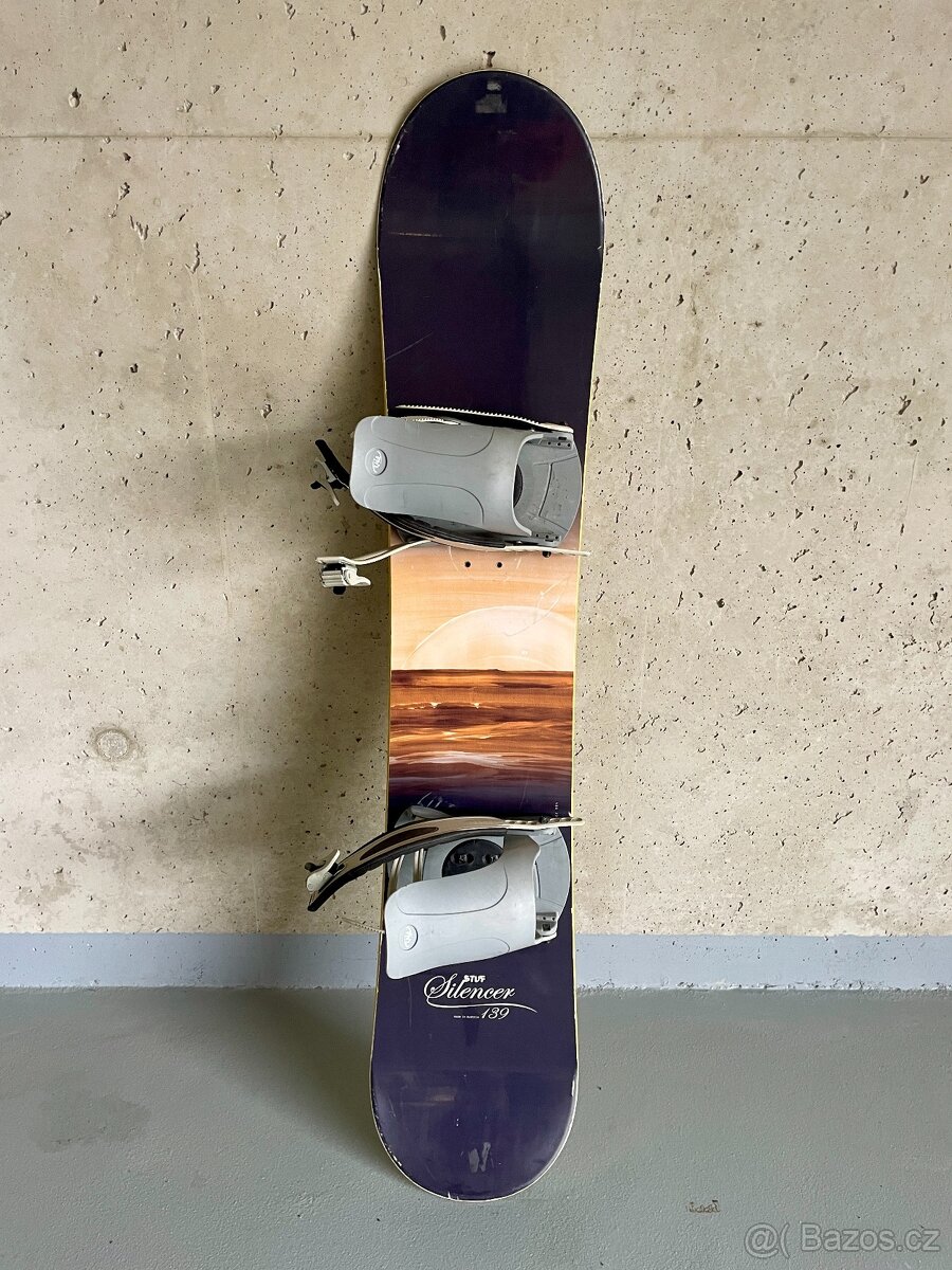 Snowboard Stuf Silencer 139 – super stav, ideální pro začáte