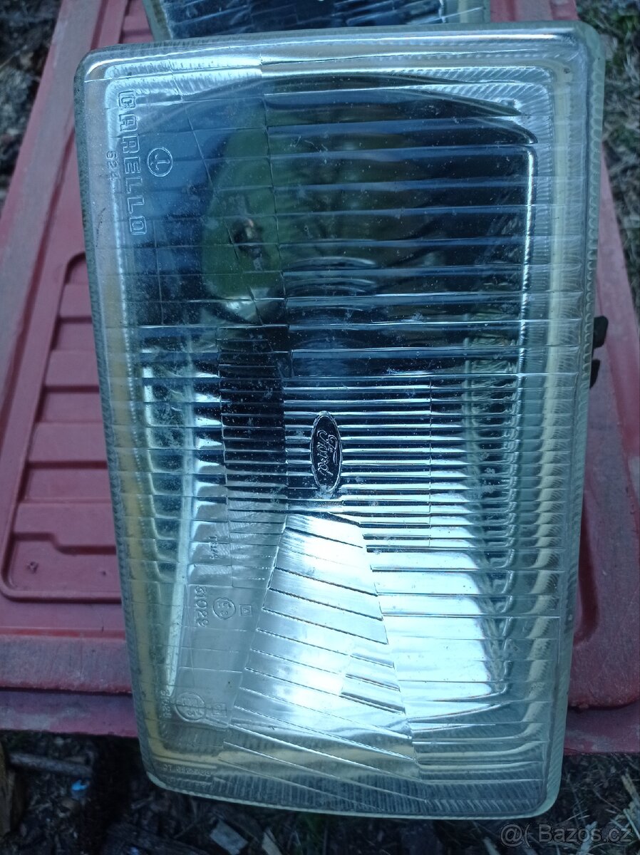 Prodám světla na veterán Ford Taunus
