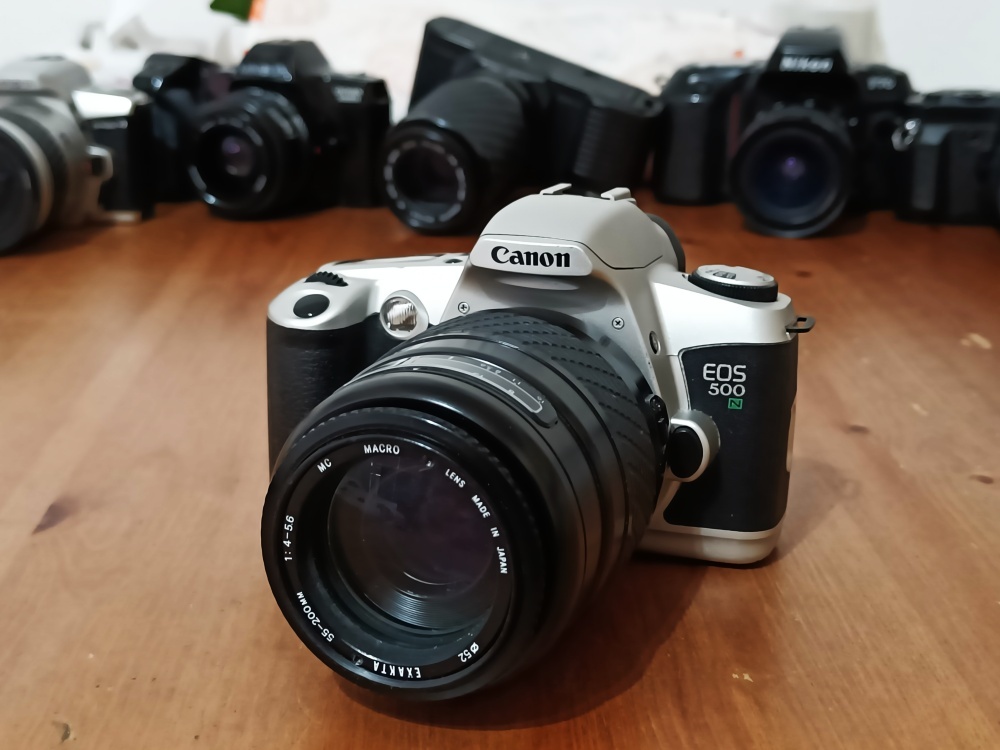 CANON EOS 500 N(Exakta MC Macro 55-200mm) - 1996