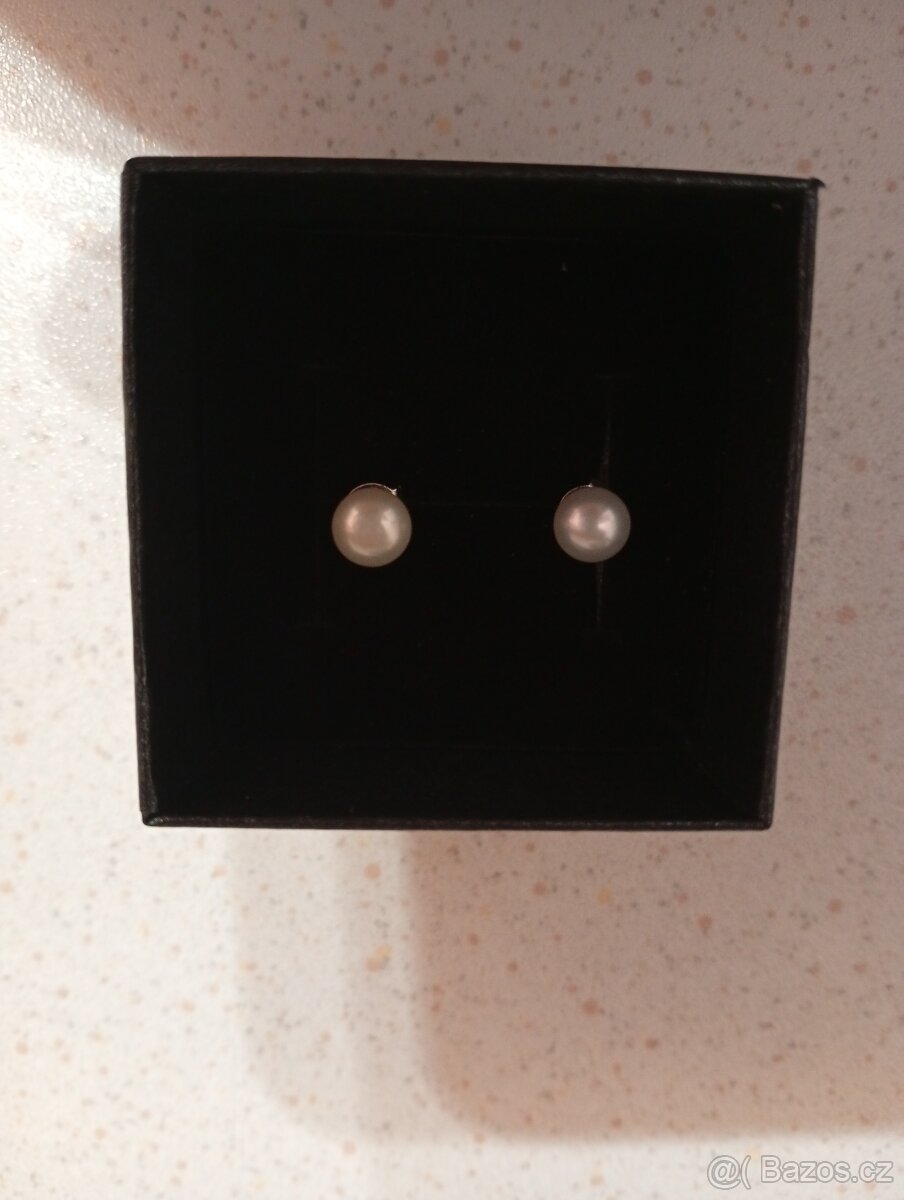 Stříbrné naušnice pecky s pravými perlami