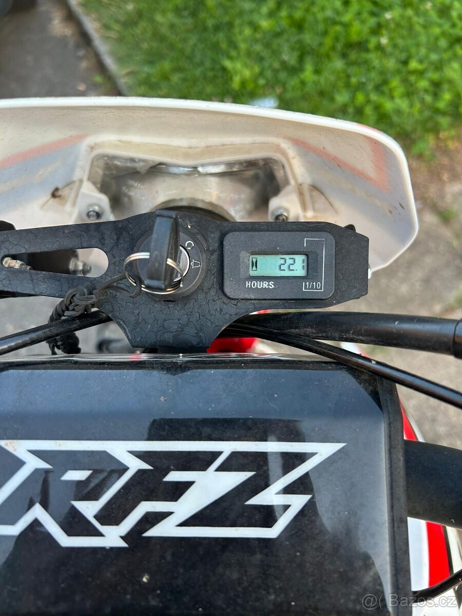 Pitbike 125 RFZ + helma