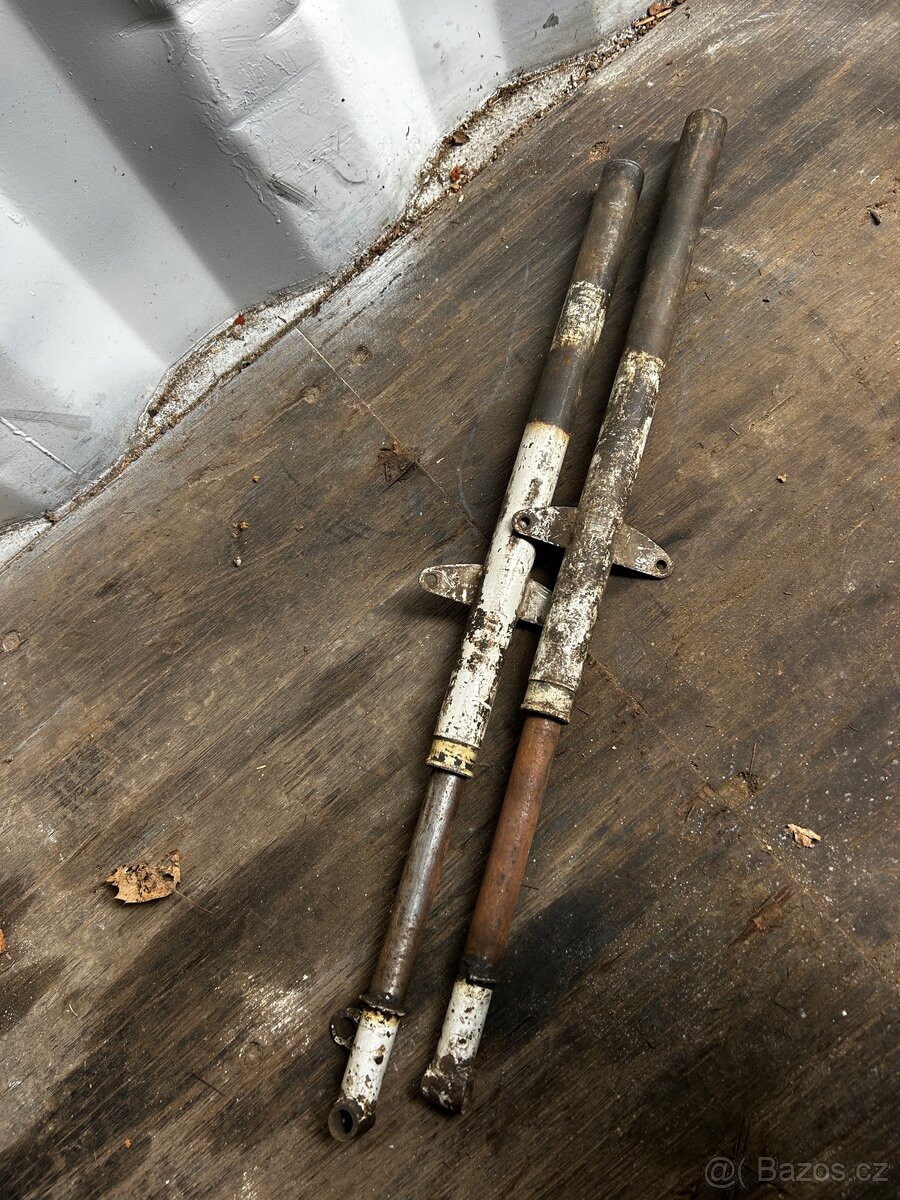 Tlumiče Jawa pionyr