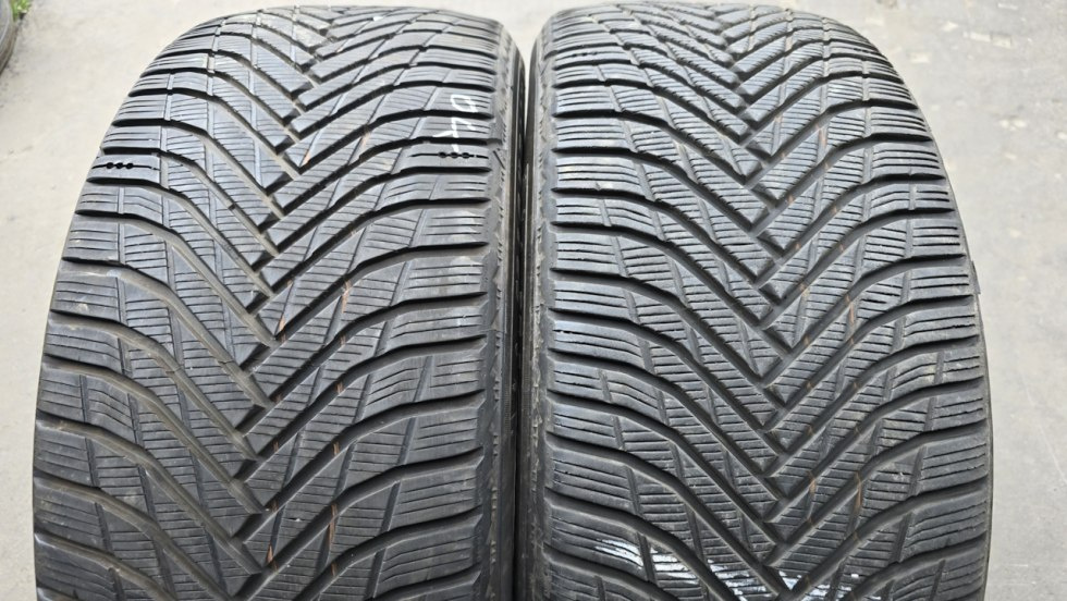Zimní pneu 225/45/18 Michelin