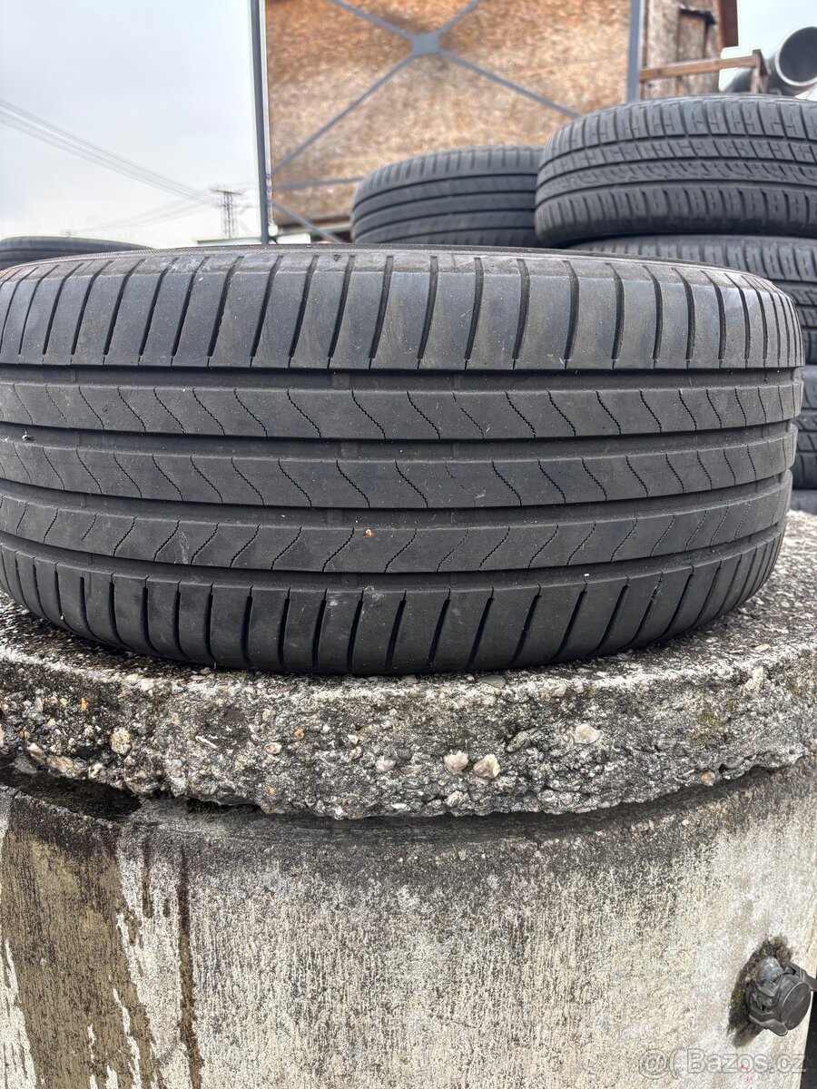 1x Bridgestone 235/50 R18 letní