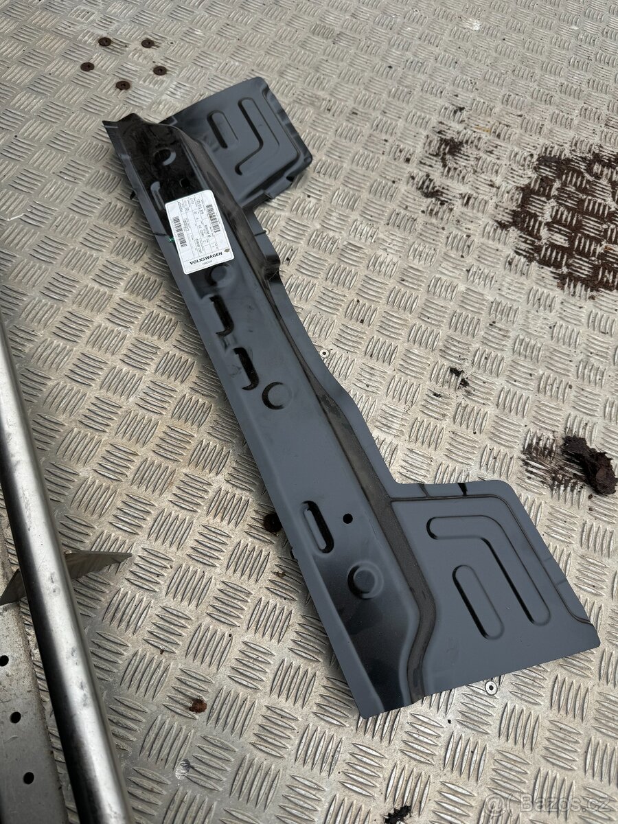 Škoda Octavia 2 zadní čelo