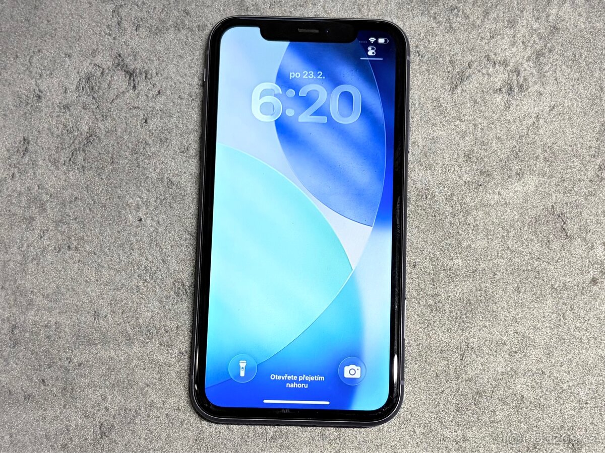 - Apple Iphone 11 256GB -