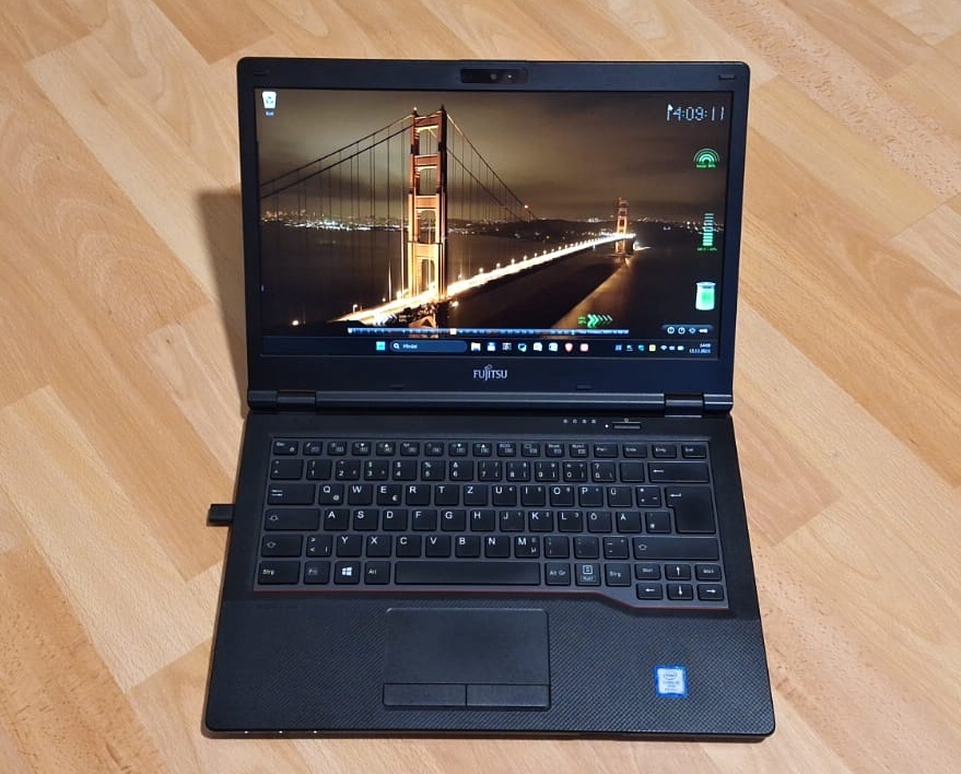 Notebok Fujitsu Lifebook e548 14" i5 8350U/8GB/250GB SSD/WI