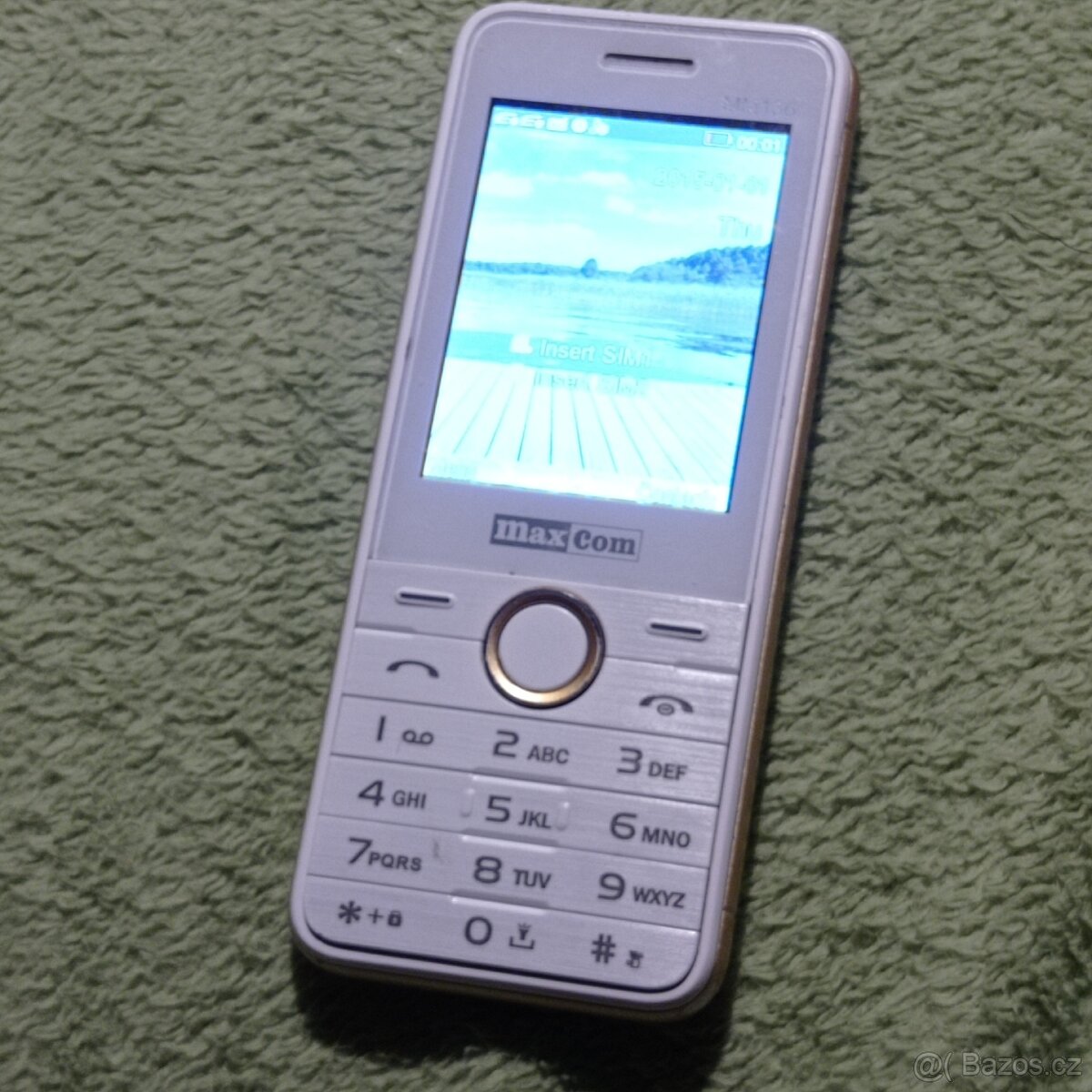 Tlačítkový telefon dual sim bez nabíječky 2