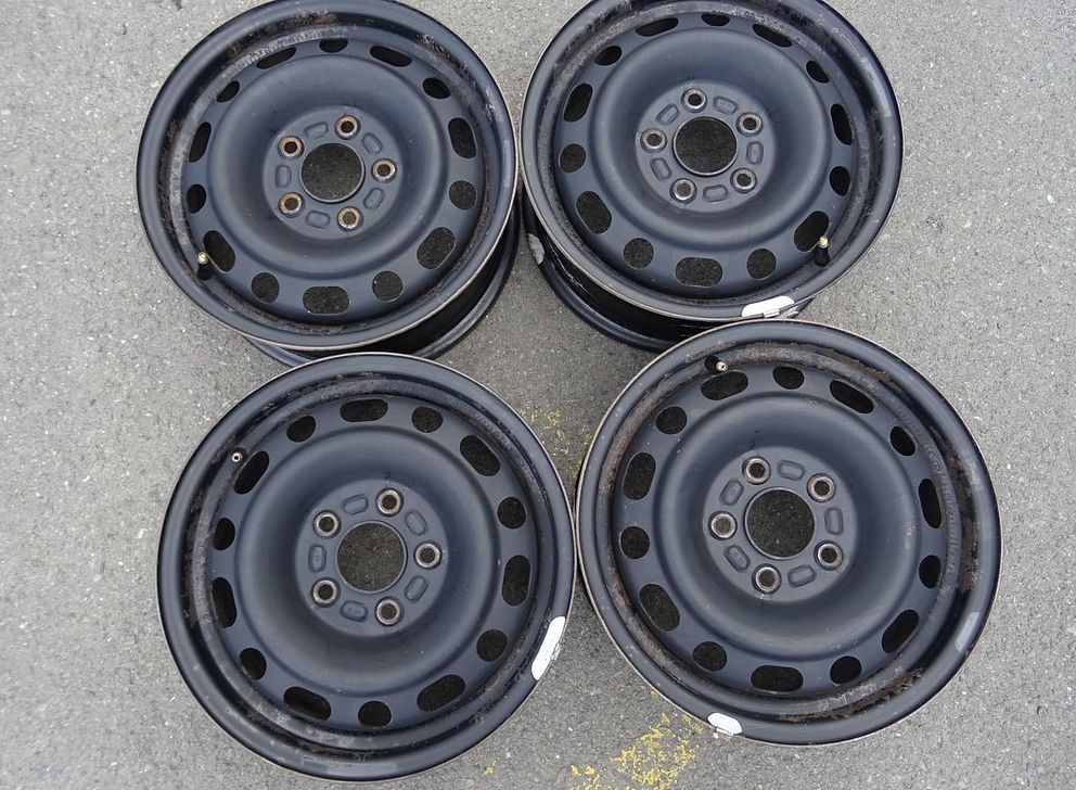 Plechové disky 15", rozteč 5x114.3,ET 52,5, šíře 6J