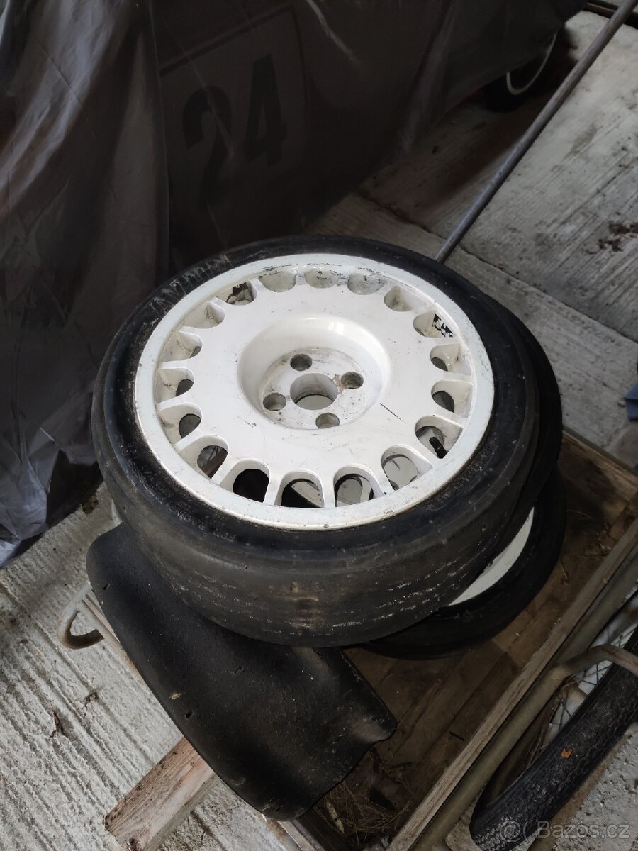 Originál magnéziové kolesá Ford Cosworth 4x108 R16