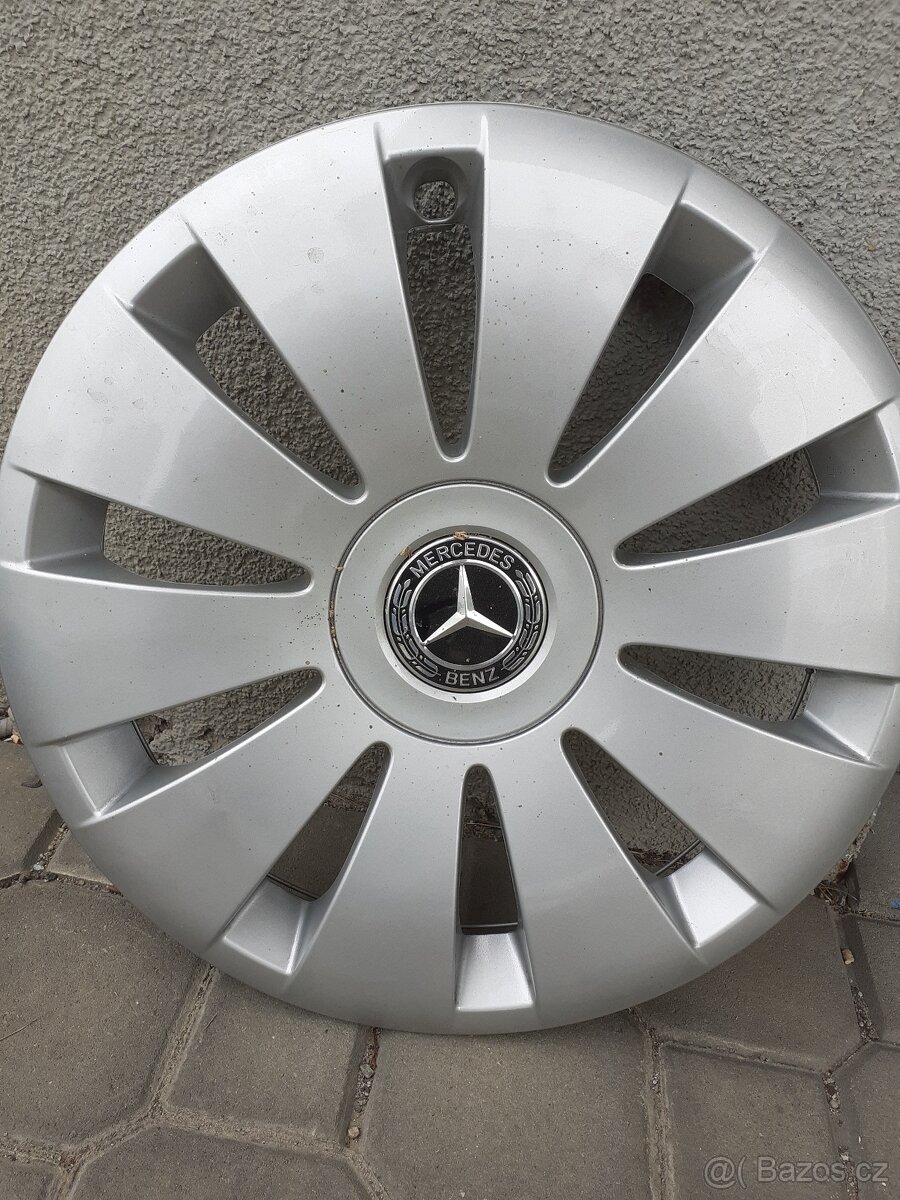 Kryty na kola Mercedes