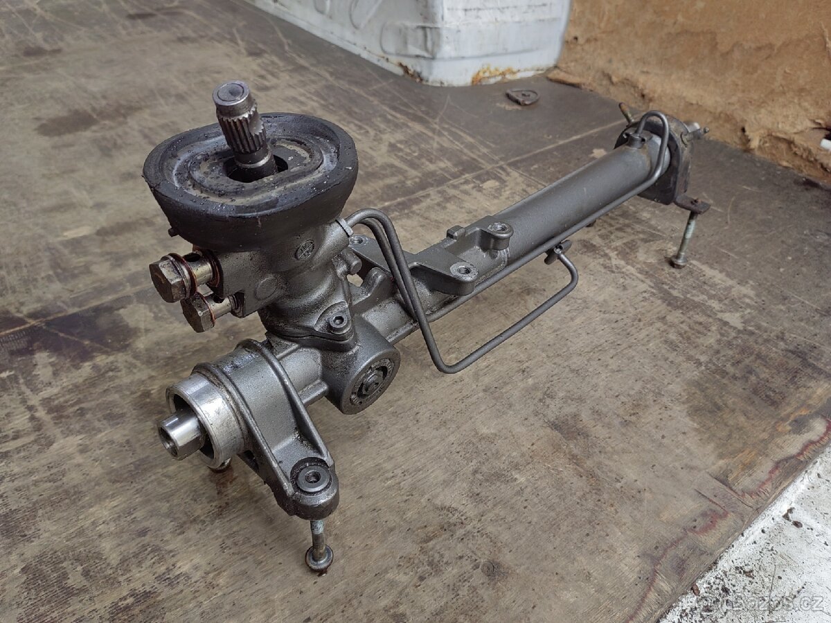 Zánovní Hřebenové servo řízení Škoda, VW, Seat, Audi