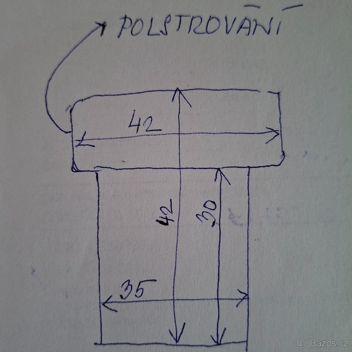Nepoužívaný taburet