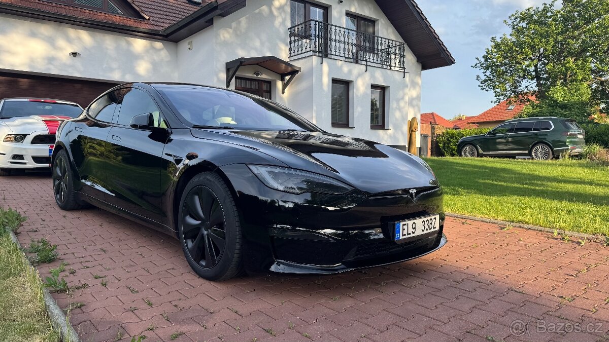 Tesla Model S PLAID 1000koní v provozu 2024