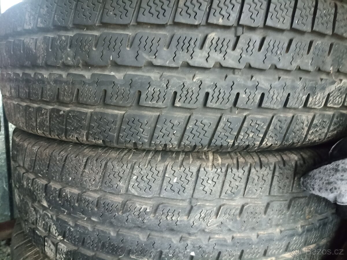 Pneu 195/75/16C