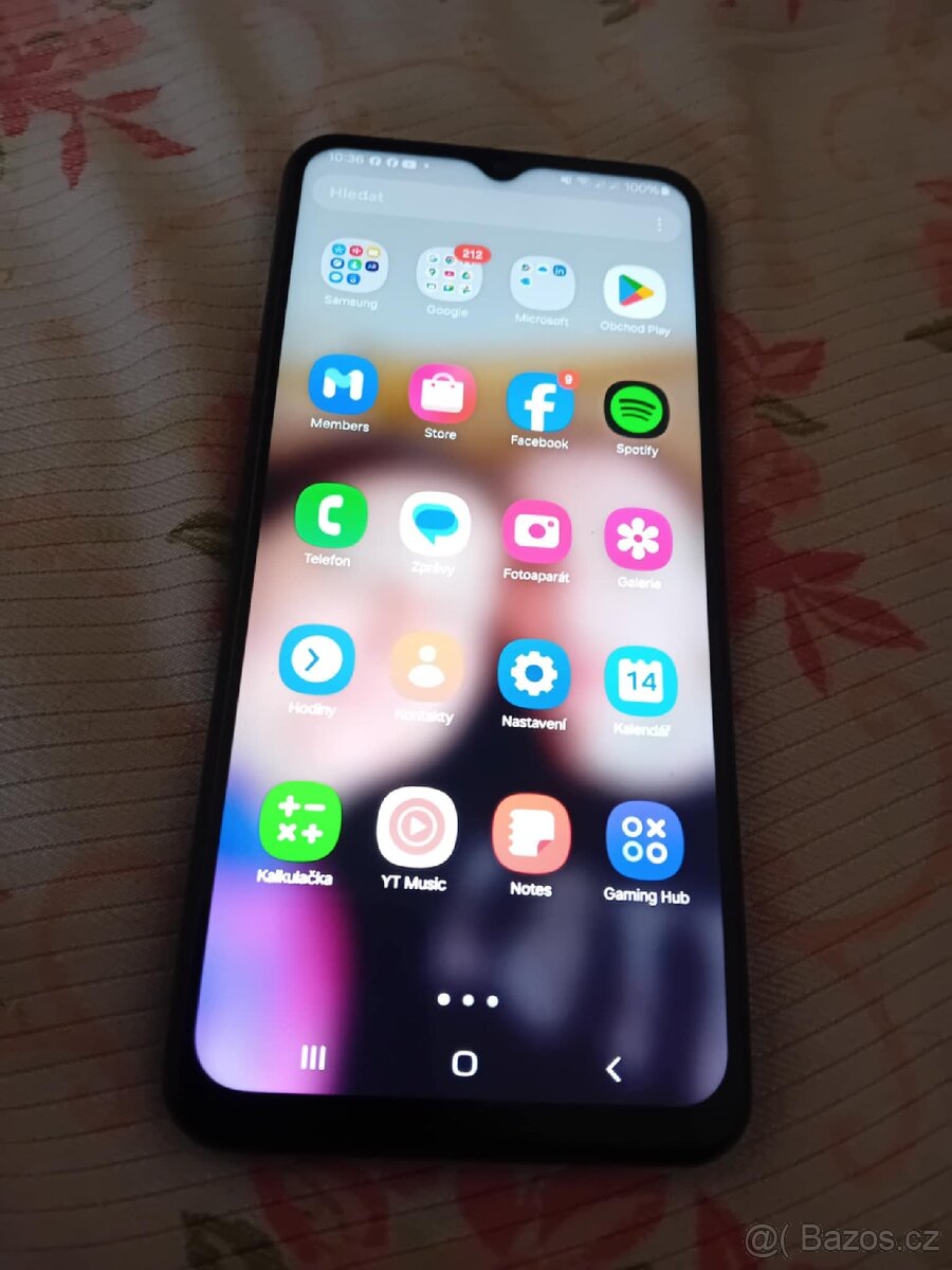 Prodám telefon Samsung