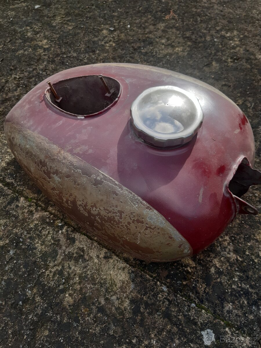 Díly Jawa Pérák