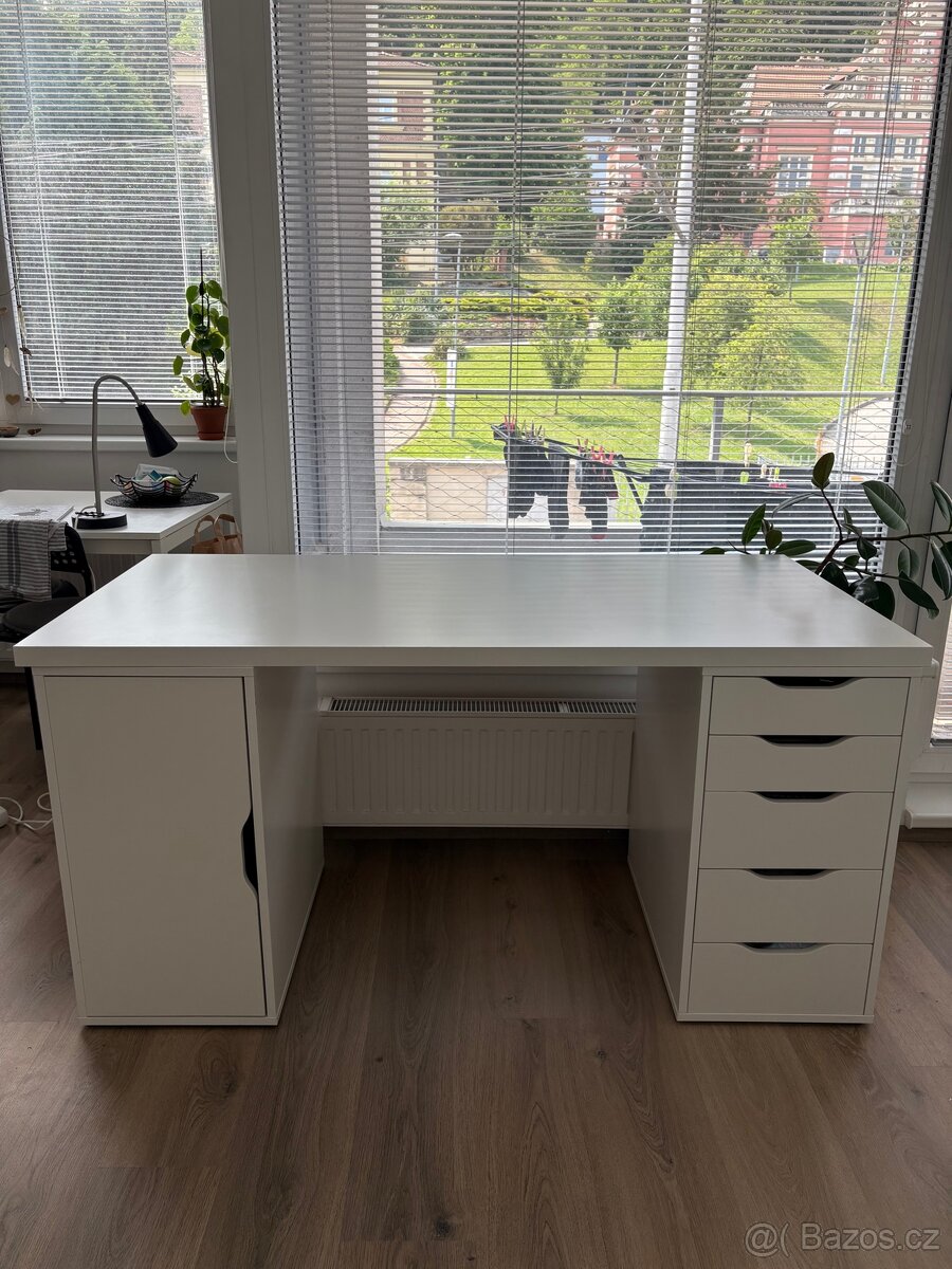 bílý stůl 140x80 + 2 zásuvkové díly