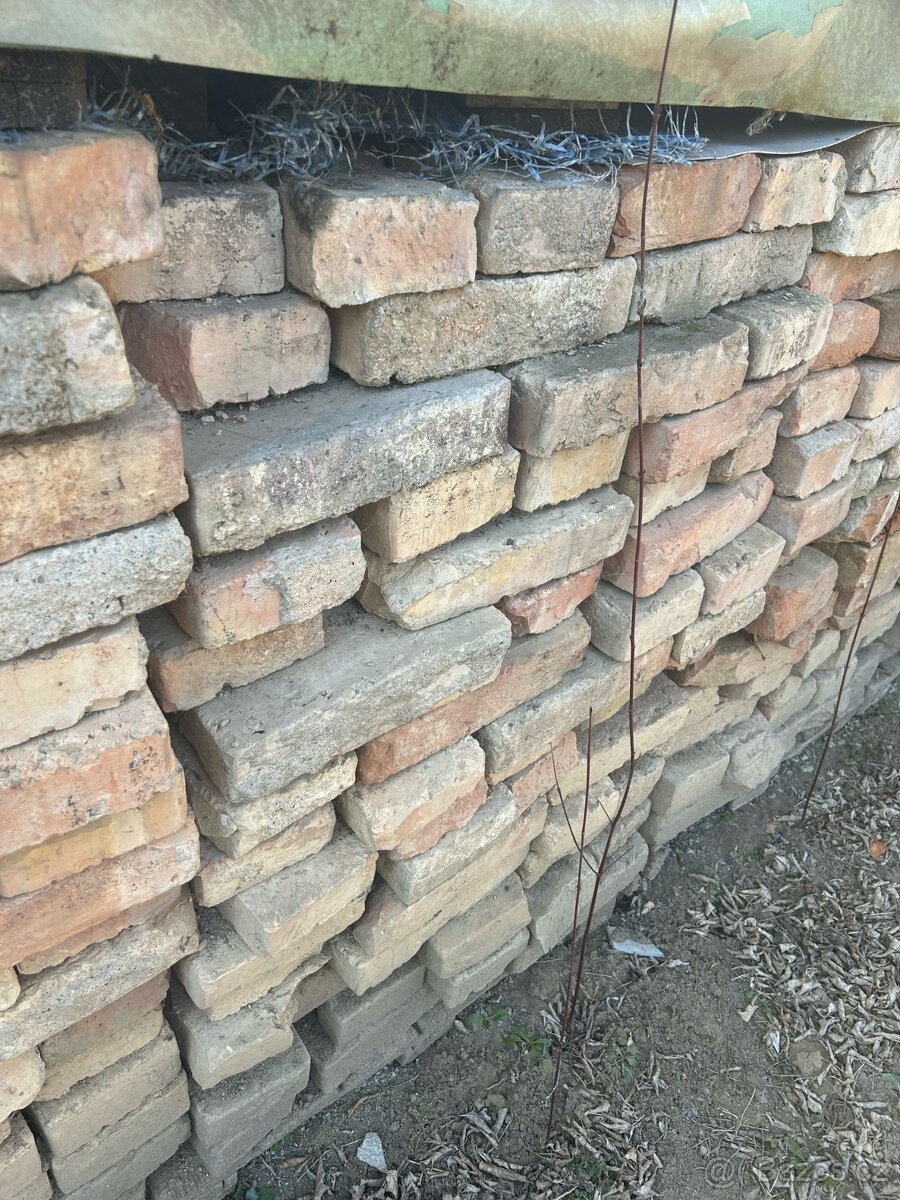 Cihly plné pálené, kvalitní, Cihle, Cihly čísté