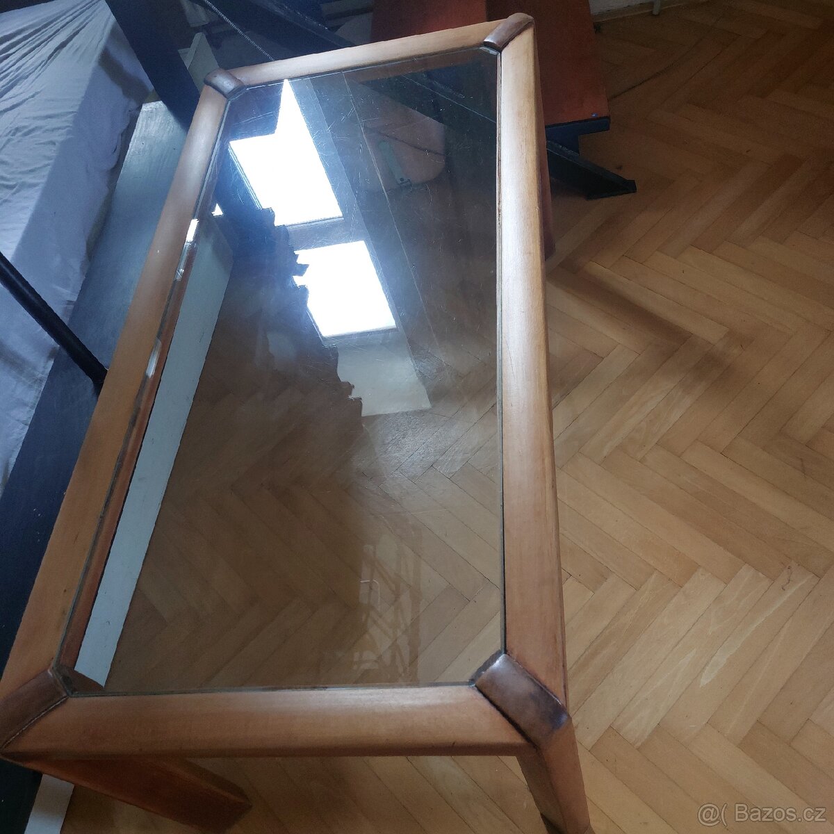 Konferenční stolek