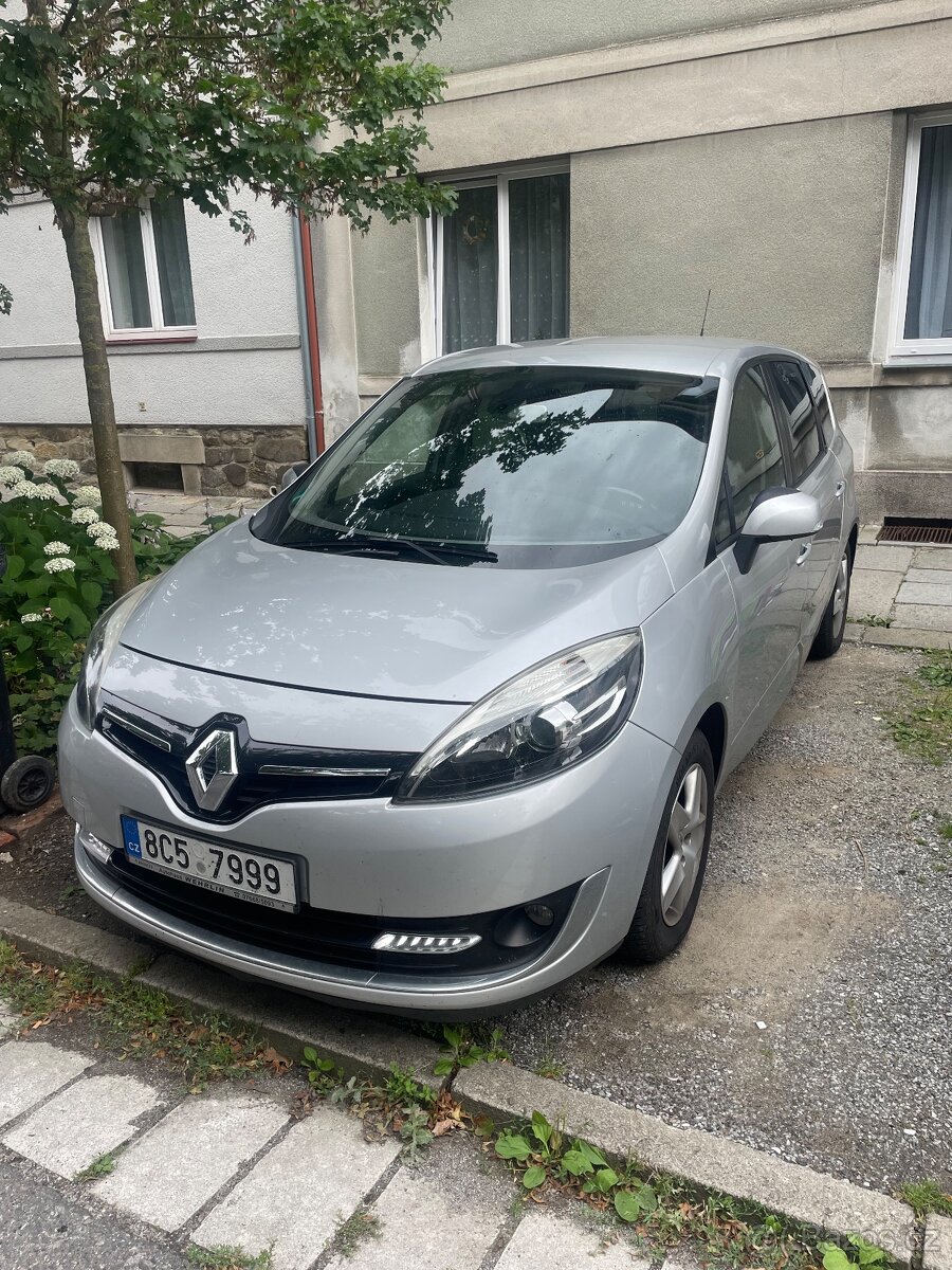 Renault Grand Scenic III 2013