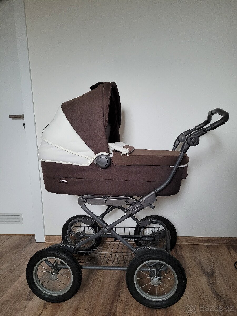 Hluboký kočárek Inglesina sofia