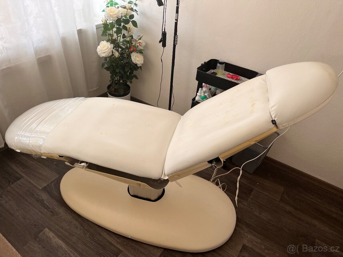 Kosmetické hydraulické lehátko Weelko