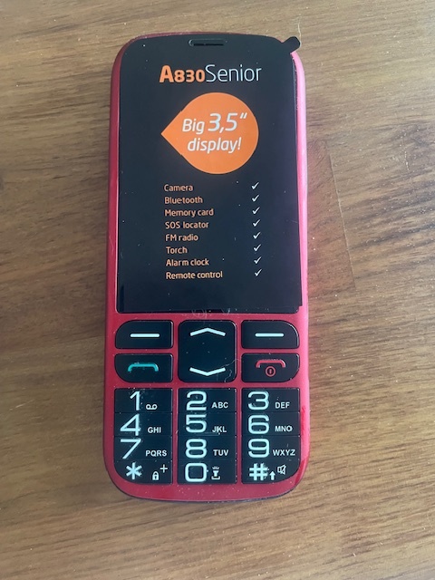 Prodám mobilní telefon Aligátor - v záruce