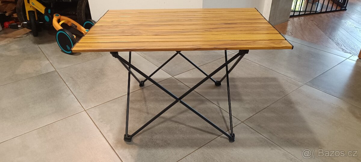 Kempingový stůl skládací 68×46x40