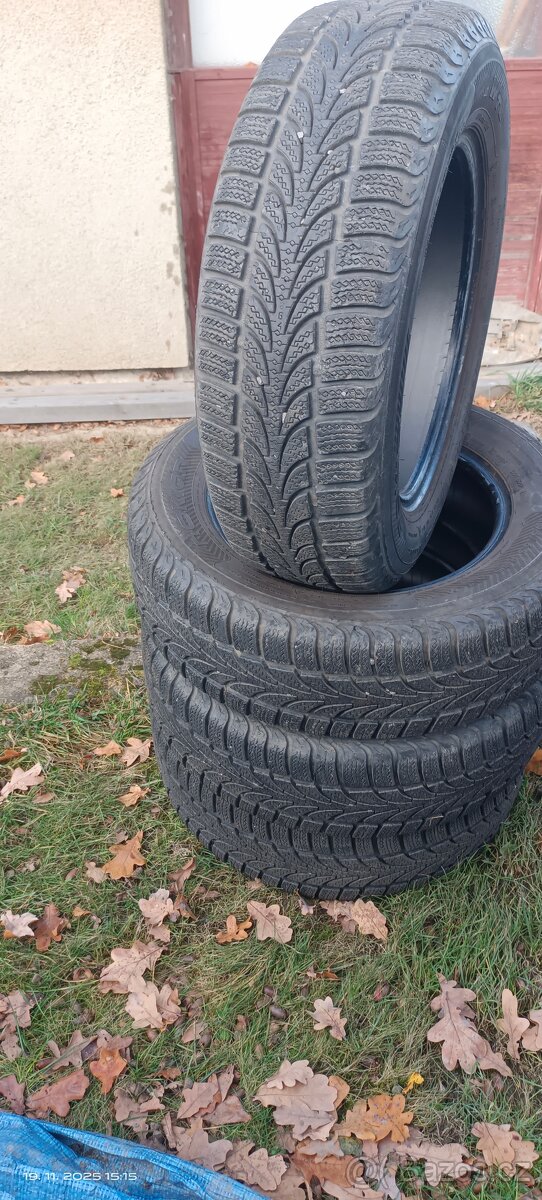 Prodám 4x zimní 195/65R15 Nokian